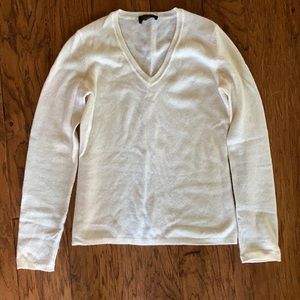 Charter Club Cashmere Cream V-neck sweater XS